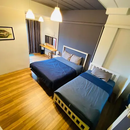 Mango 10 House Hotel