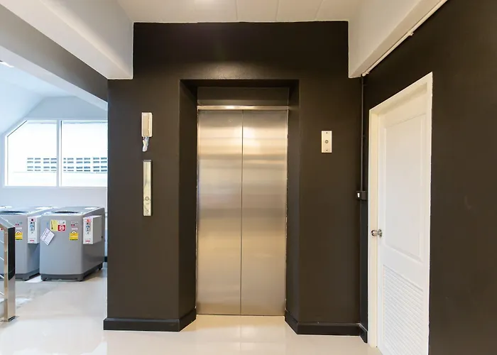 Mango 10 House