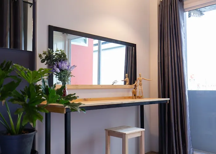 Mango 10 House Hotel