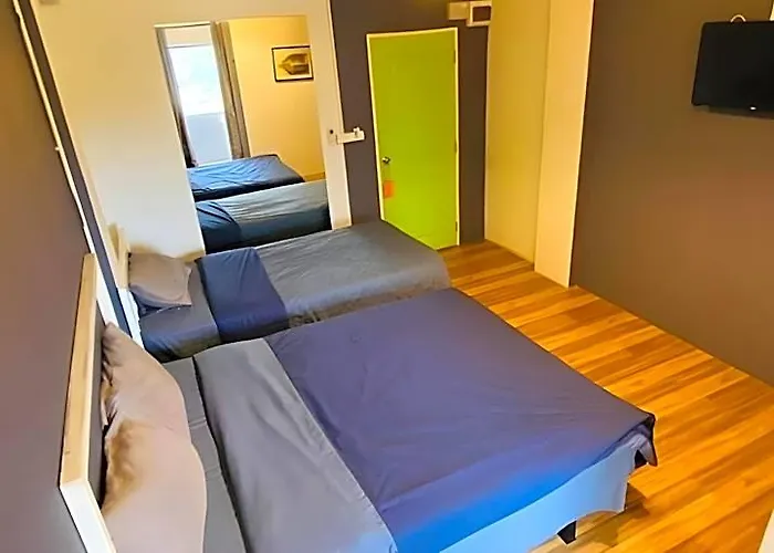 Mango 10 House Hotel