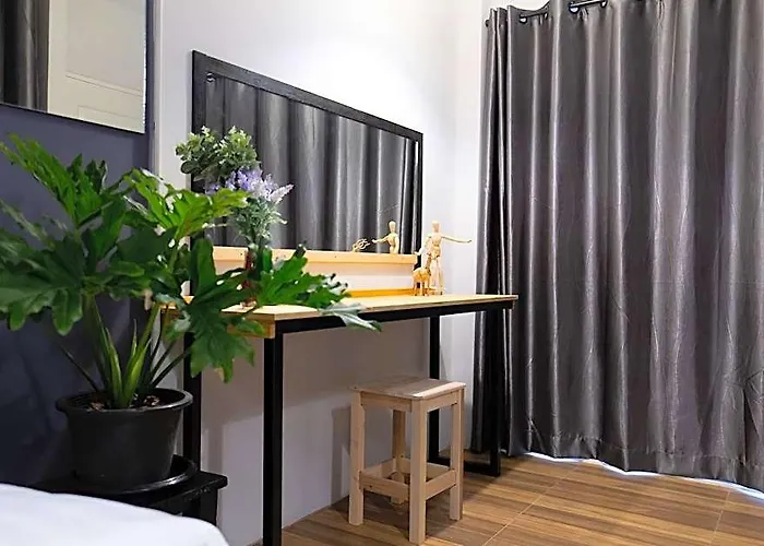 Mango 10 House מלון
